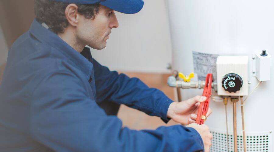 Expert burst pipe repair services in Sinking Spring, OH